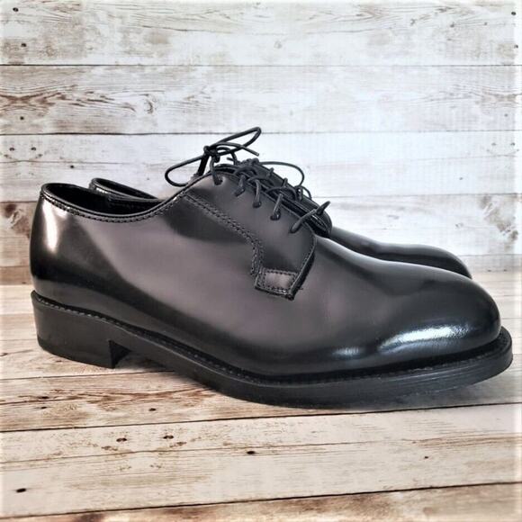 Florsheim Other - Florsheim Men's Derby Leather Black **One Shoe is Size 7.5, One is Size 8**